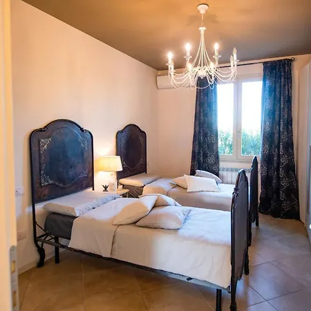 Di Garda A 300m - House In Manerba *