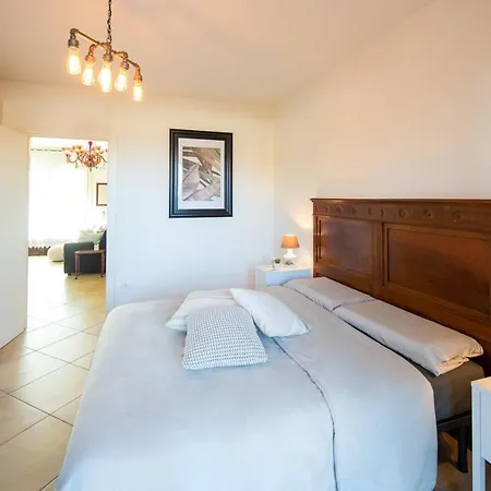 Сasa de vacaciones Di Garda A 300m - House In Manerba *