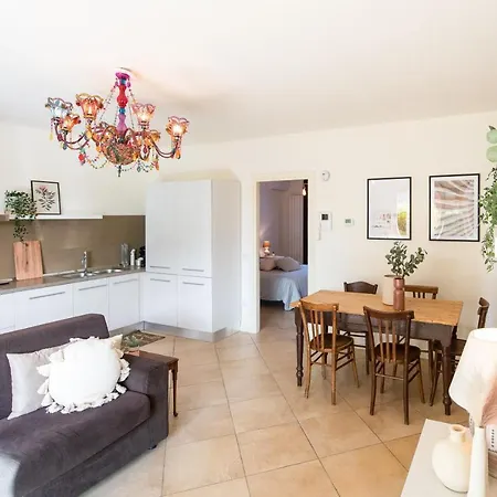 Di Garda A 300m - House In Manerba מנרבה דל גארדה